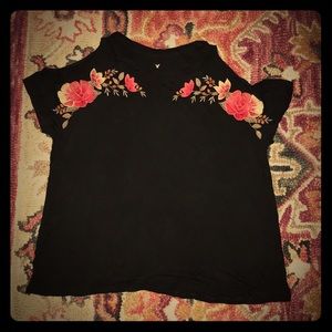 Almost Never Worn ! no stains or holes !👍🏻👏🏻👚